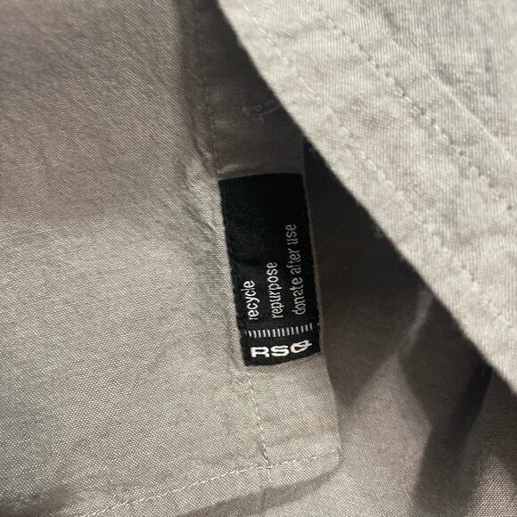 Boy’s Tilly’s RSQ gray button down, L - Picture 3 of 5